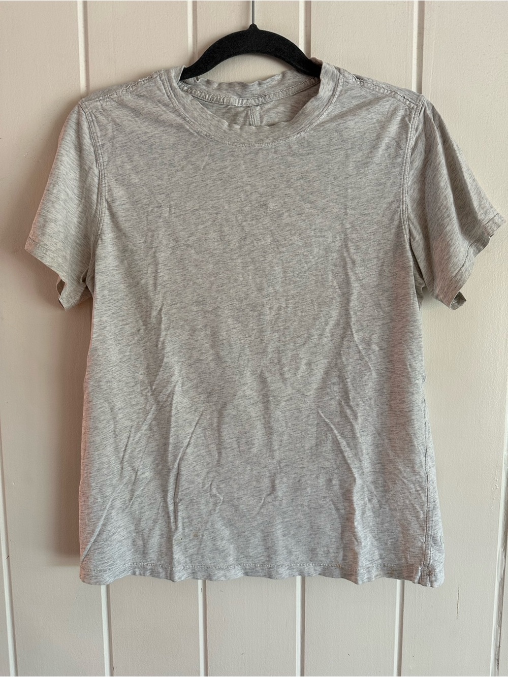 lululemon athletica Women's Crewneck Short Sleeve Tee - Light Gray